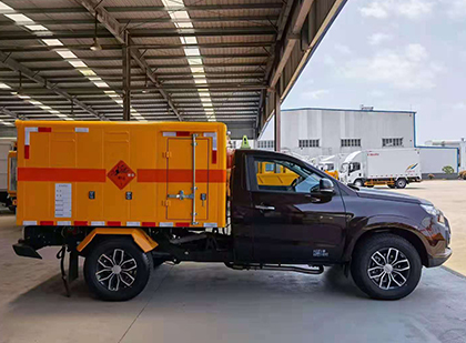 虎丘爆破器材运输车