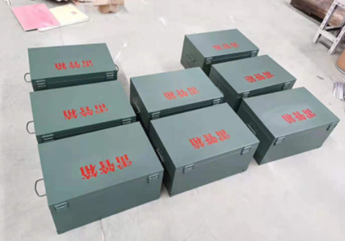 虎丘炸药箱和雷管箱一般是怎么存放的？
